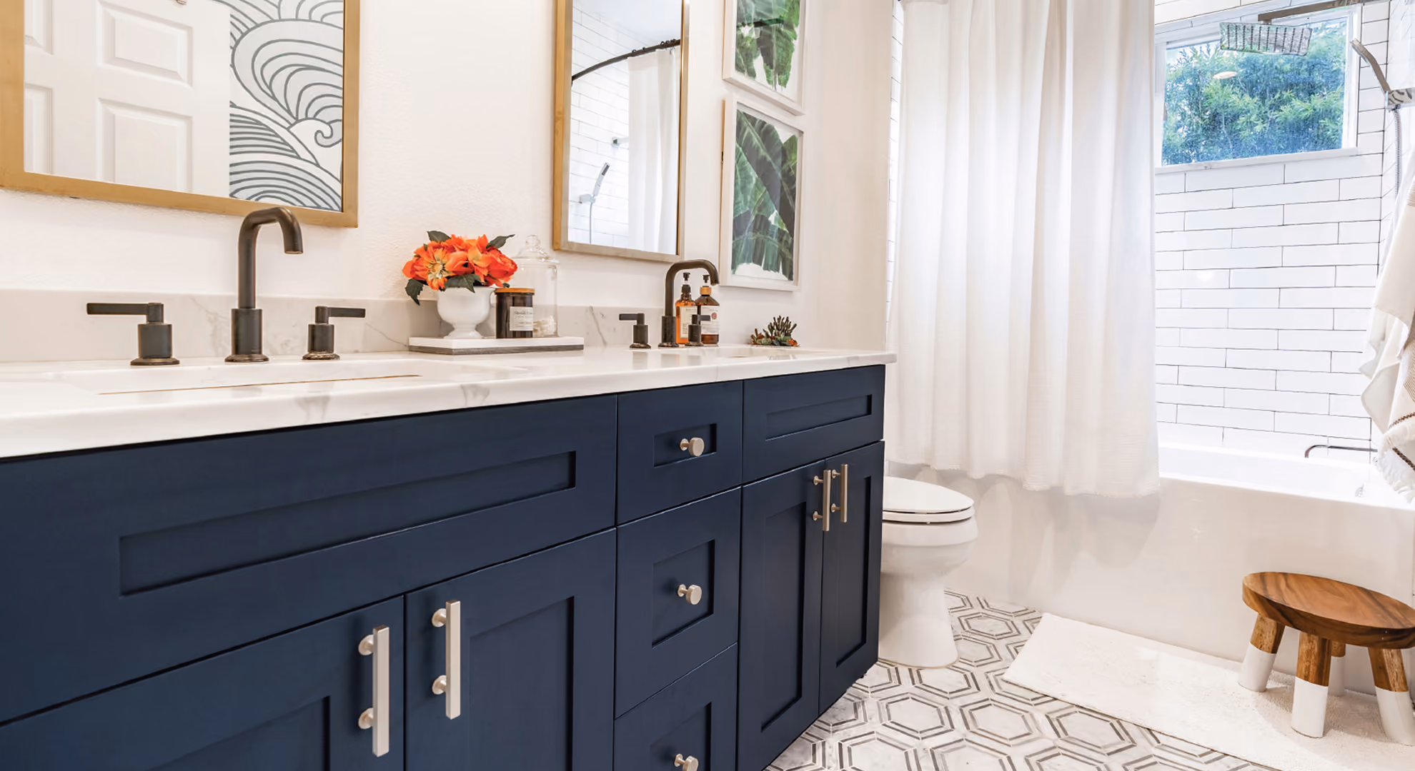 Bath vanity: navy